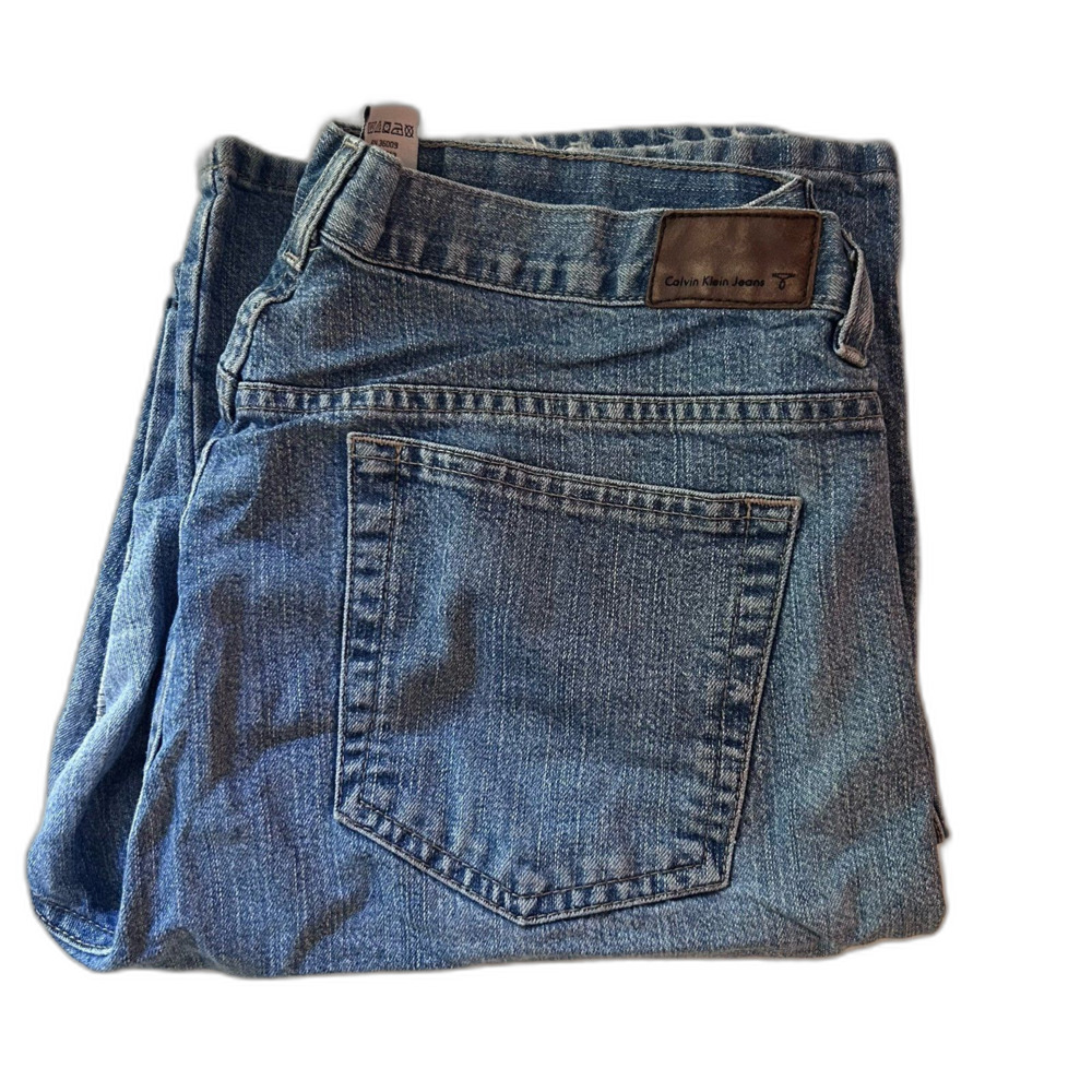 Calvin Klein Jeans Acid Wash Denim w/ Leather Patch Distressed Hem Size 14